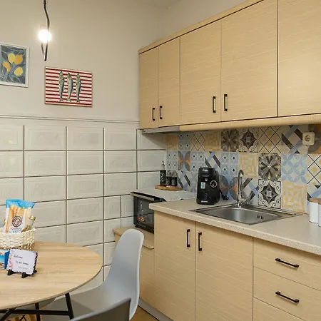 Zeusplace Athenia 아파트 *