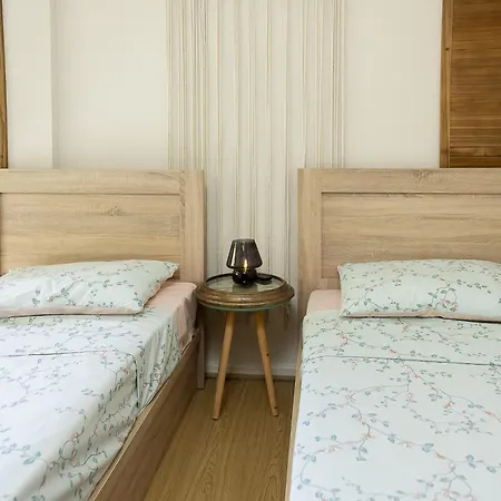 Zeusplace Athenia 아파트 *